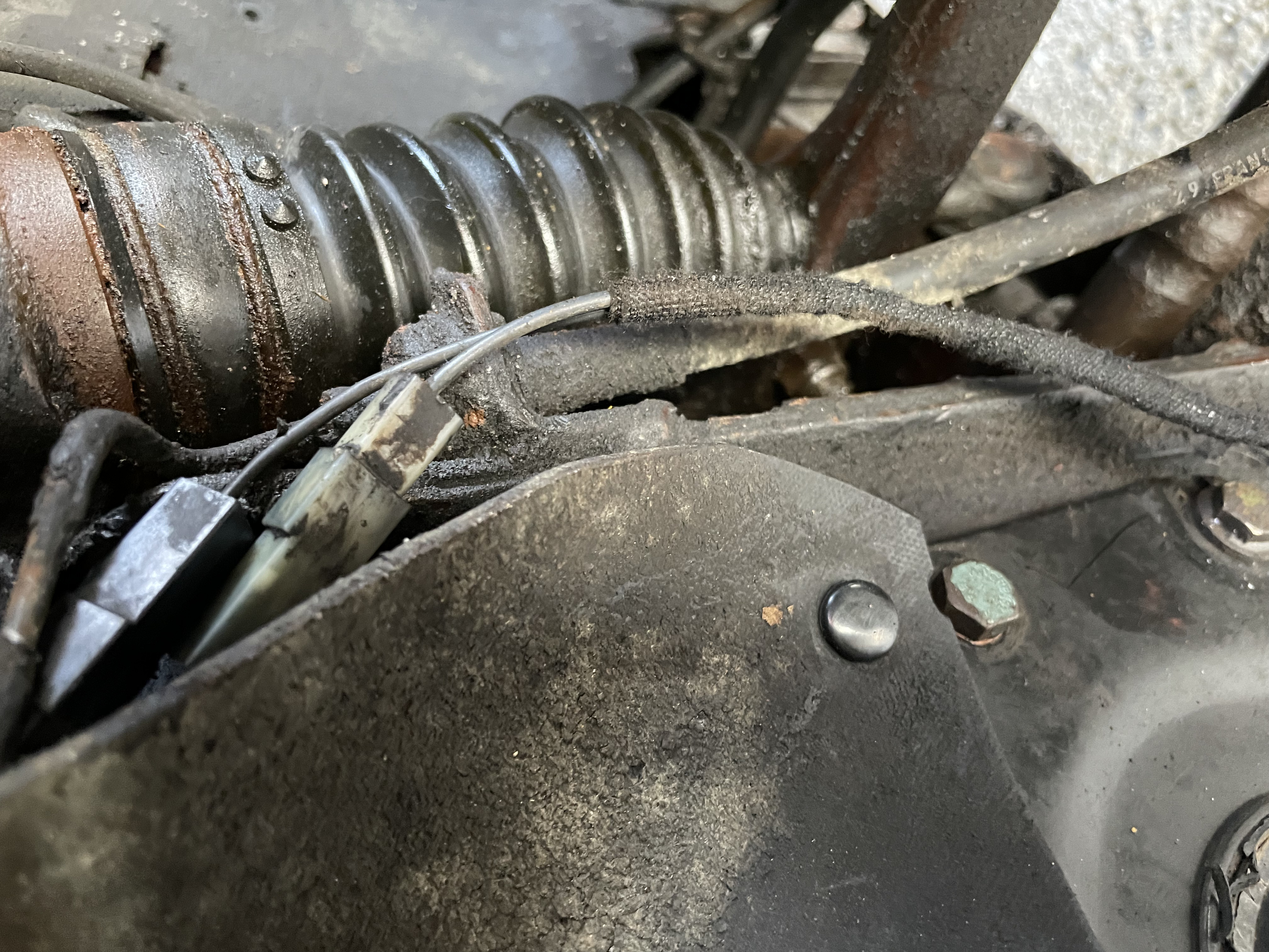 Wires at the sub-frame, again not secured until inside the sub-frame.